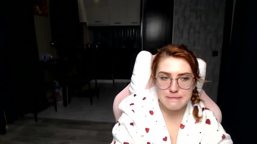 Reginasmilee Adult Chat November 10, 2025