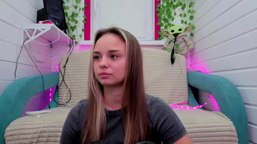 Misss_Vikk Adult Chat November 10, 2025