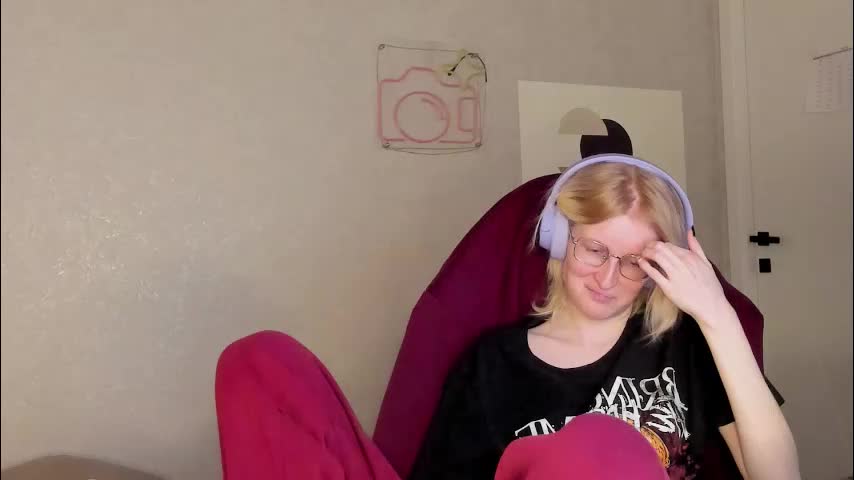 elizabeth_harpper Adult Chat November 10, 2025