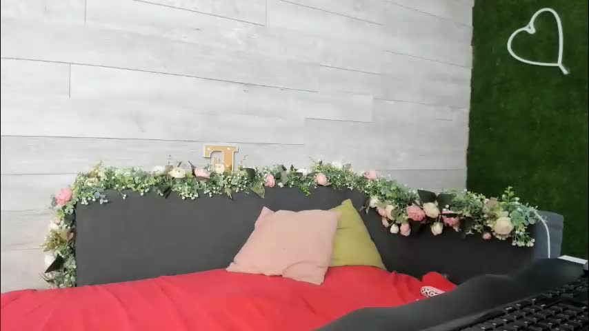 hugeboobserin Adult Chat November 10, 2025