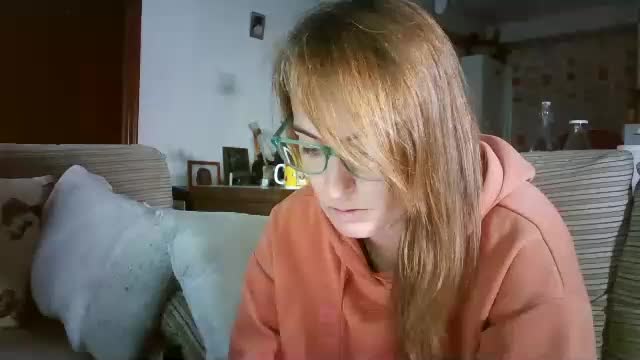 lolahueso Adult Chat November 10, 2025