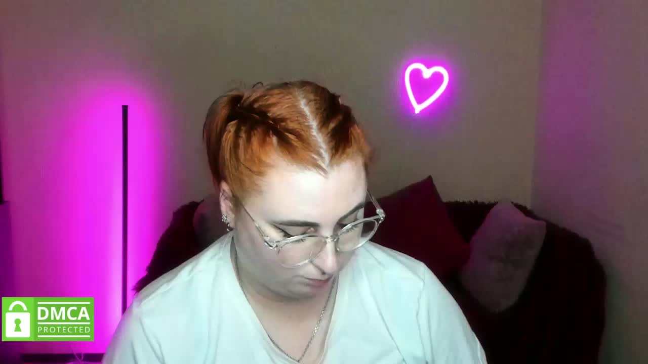 Aliciaredluv Adult Chat November 10, 2025