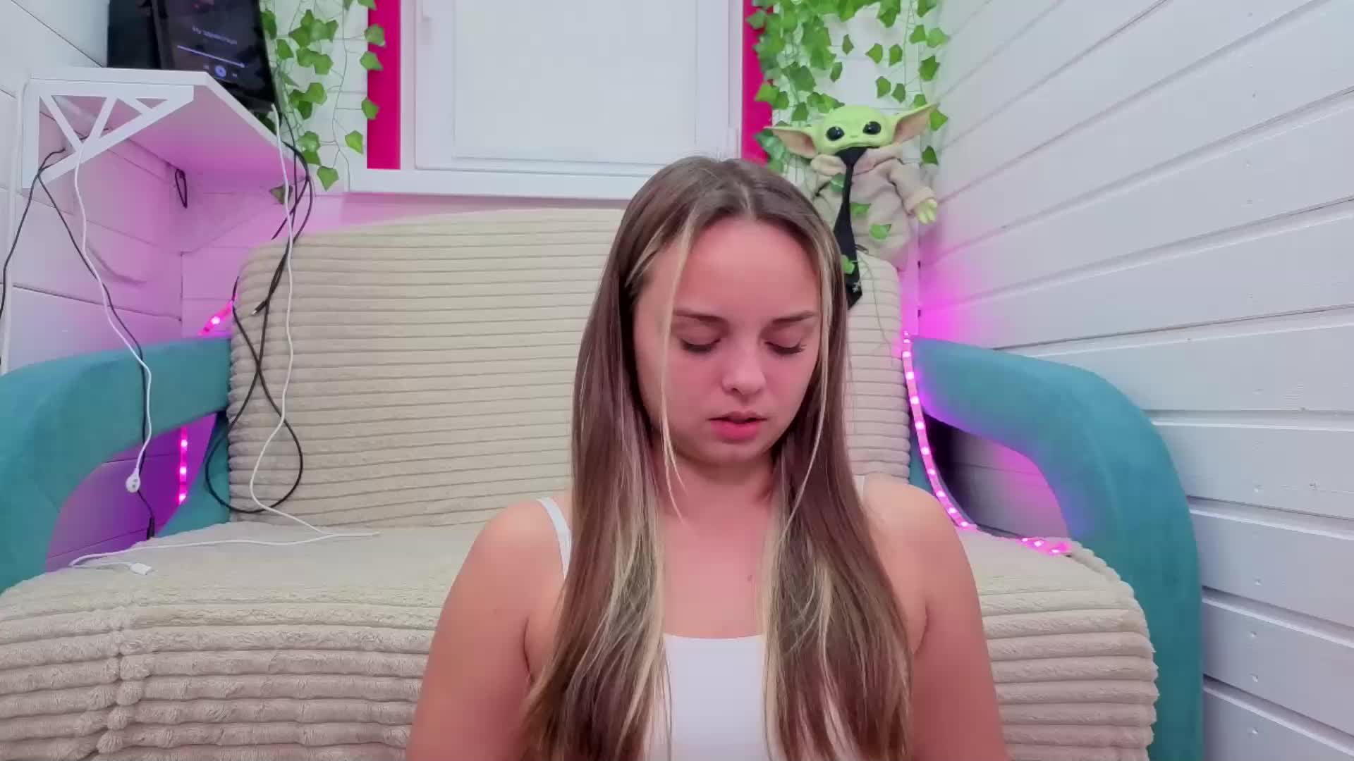 misss-vikki Adult Chat November 10, 2025