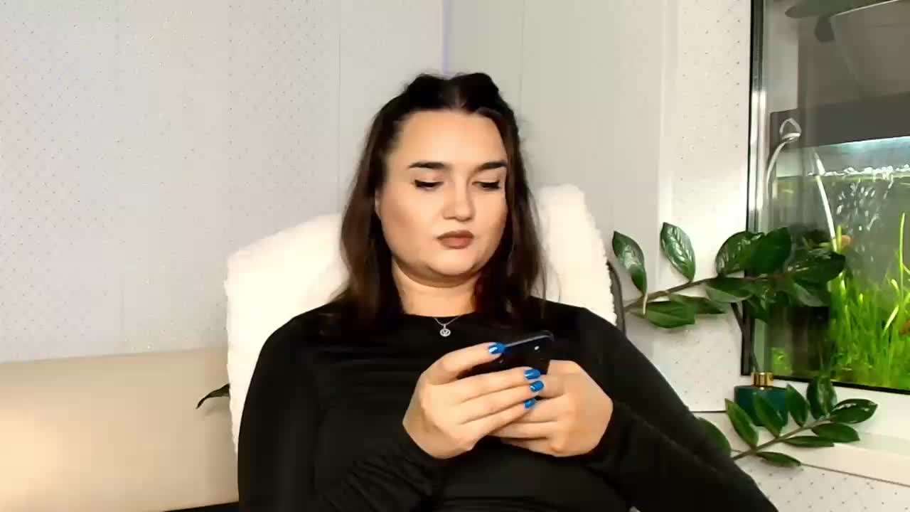 LinaCrave Adult Chat November 10, 2025