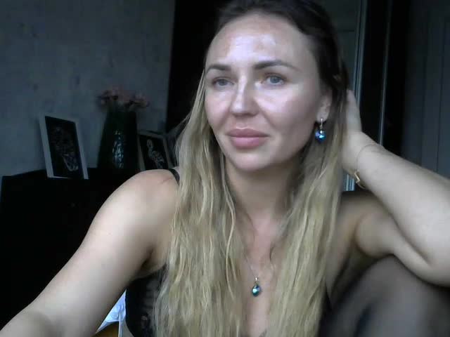 CuteAngelina Adult Chat November 10, 2025