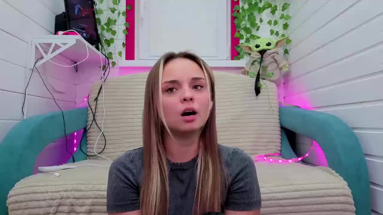 misss-vikki Adult Chat November 10, 2025