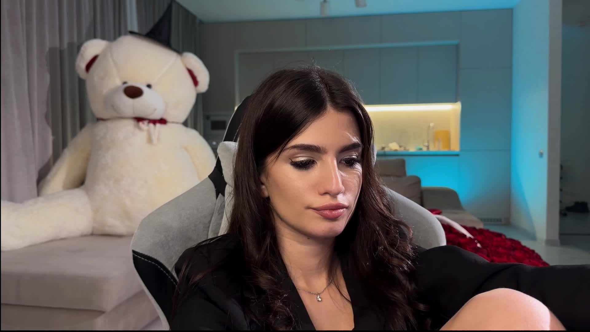 Sofi-Mi Adult Chat November 11, 2025