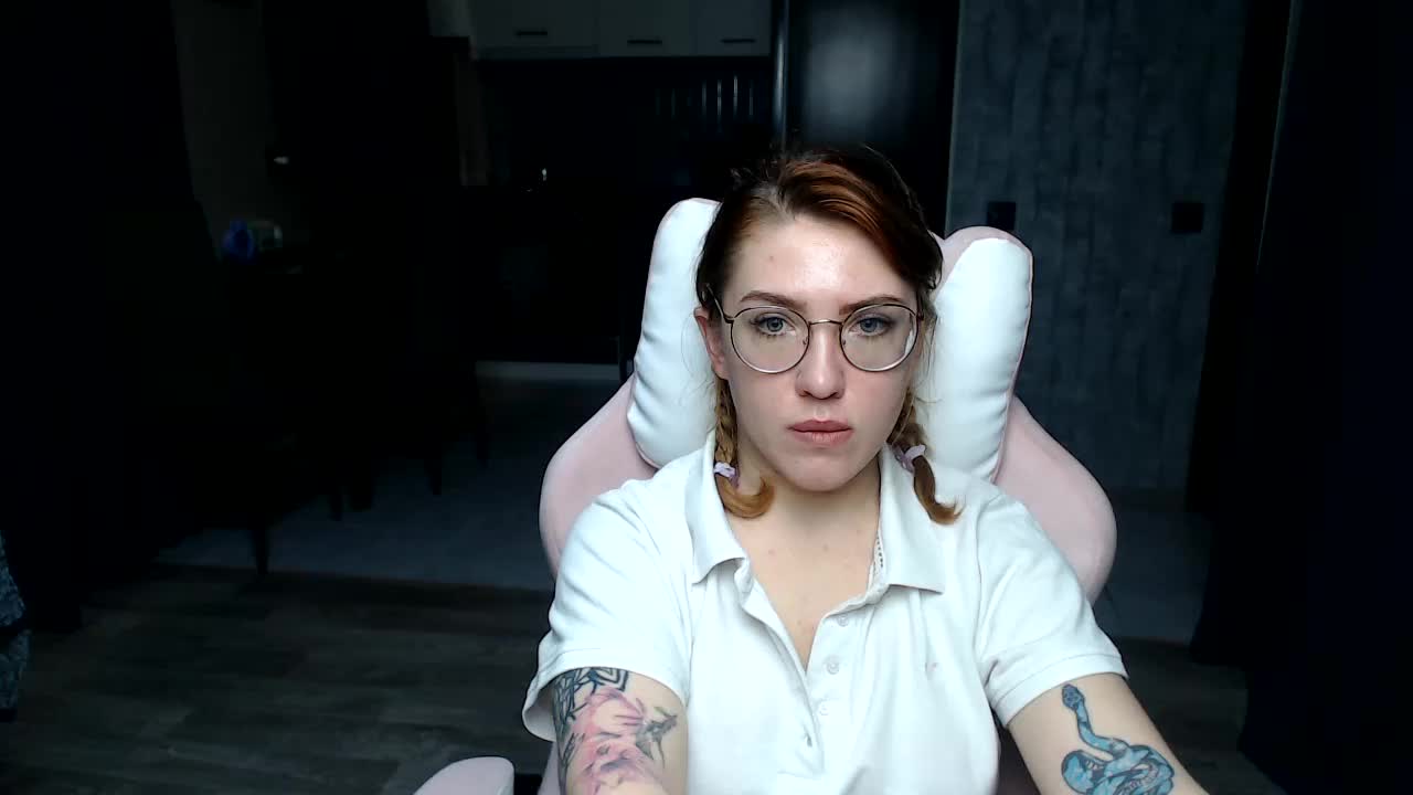 Regimasmile Adult Chat November 11, 2025