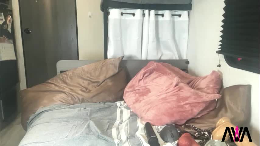 ava_west Adult Chat November 11, 2025