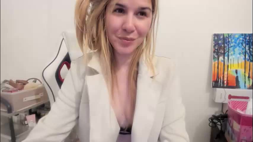 artsyandcraftsy_ Adult Chat November 11, 2025