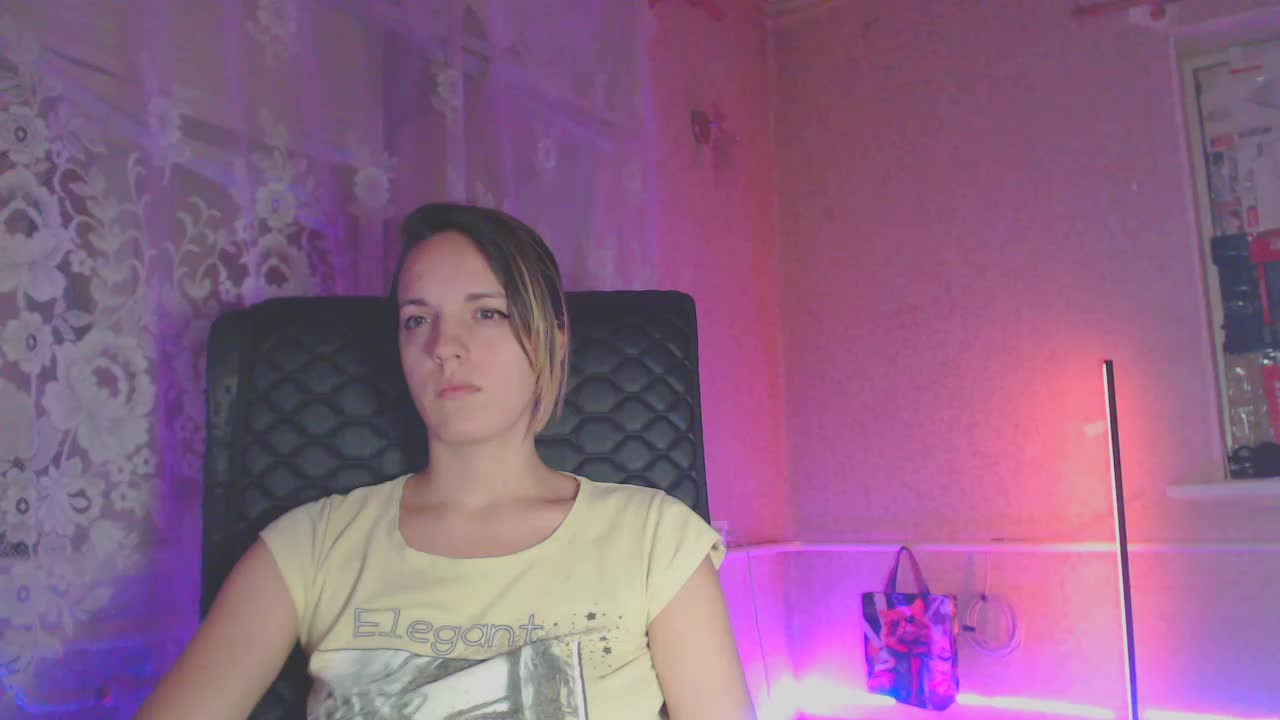 Babymuro4ka Adult Chat November 11, 2025