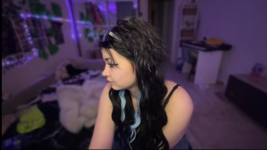 nikoli_naw Adult Chat November 11, 2025