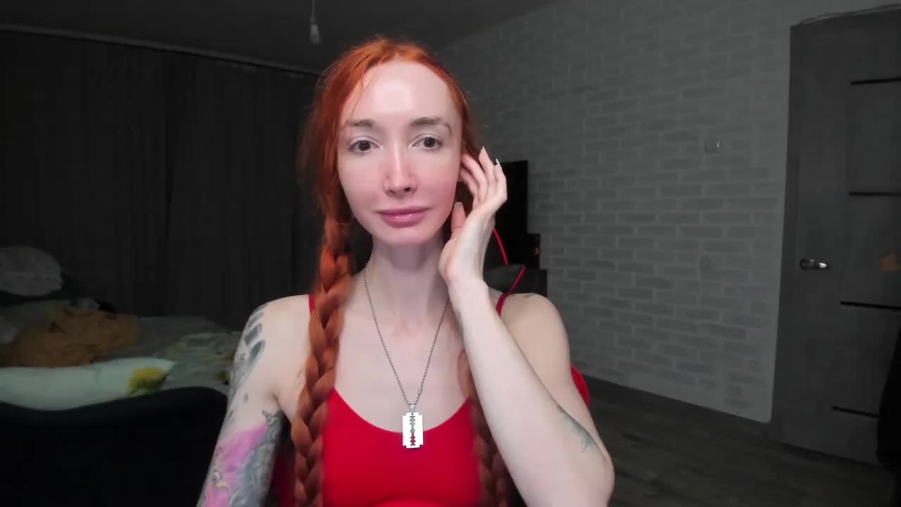 Roxy-Sun Adult Chat November 11, 2025