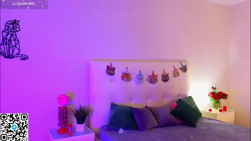 oliviabr0wn Adult Chat November 11, 2025