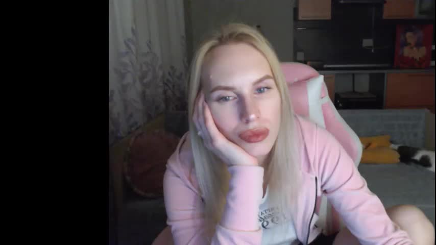 elsa_shine Adult Chat November 11, 2025
