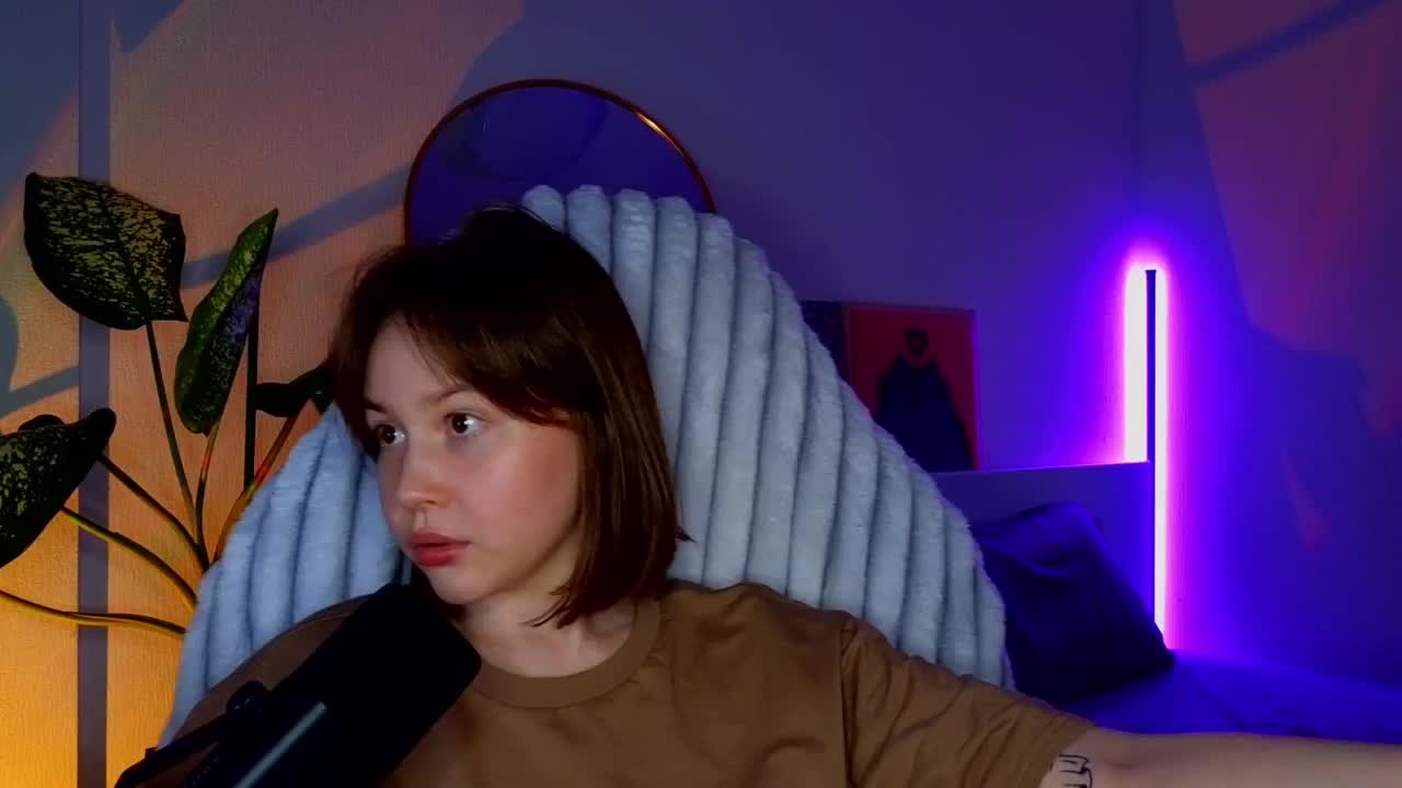 -sweetdreamss- Adult Chat November 11, 2025