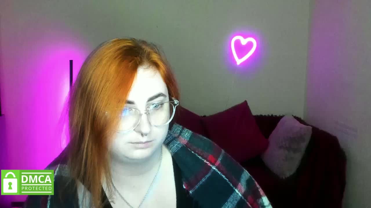 Aliciaredluv Adult Chat November 11, 2025