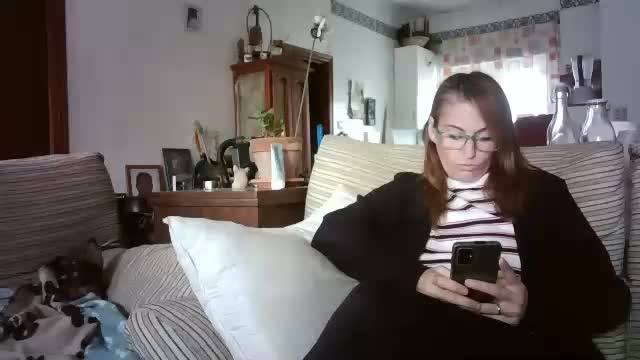 lolahueso Adult Chat November 11, 2025