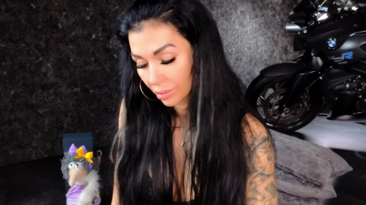 -BABAYAGA- Adult Chat November 11, 2025