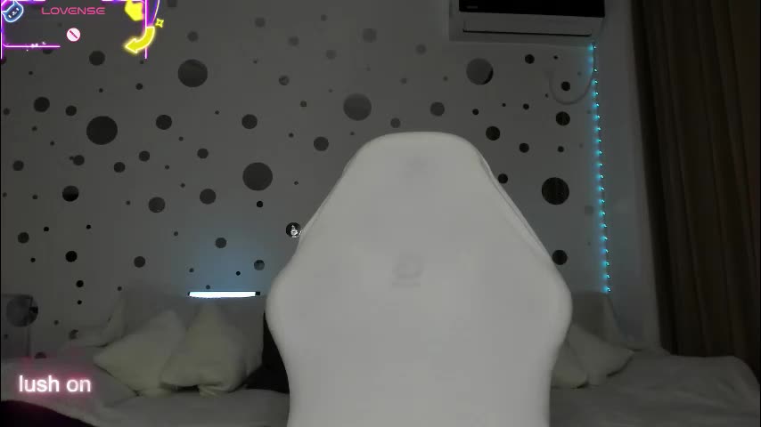 mira_fantasy Adult Chat November 11, 2025