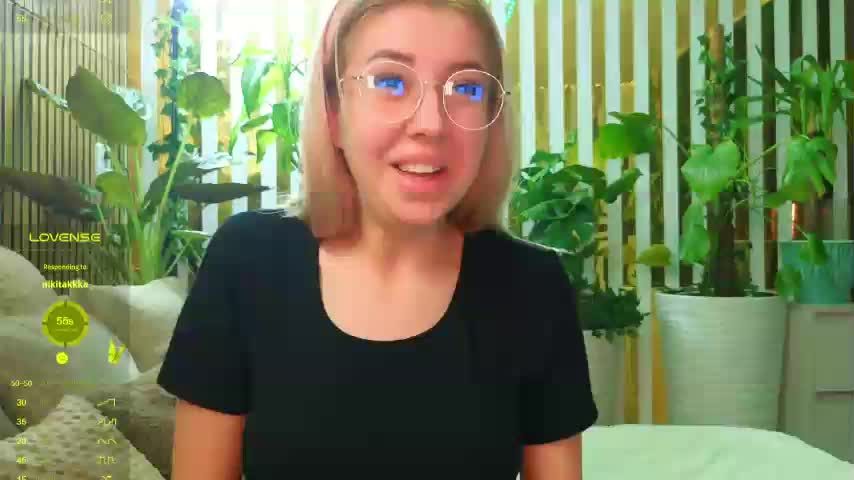 -Violettttta- Adult Chat November 11, 2025