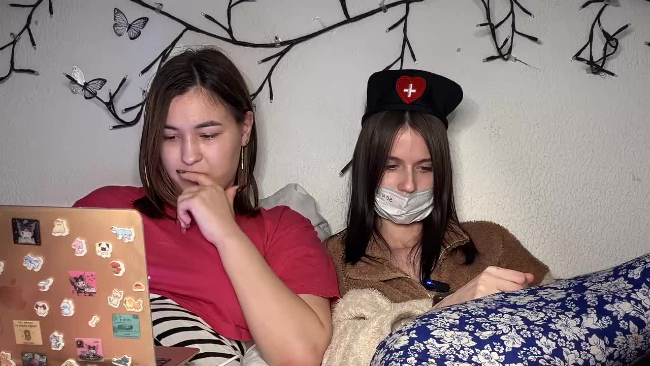 Passionate_Girls Adult Chat November 11, 2025