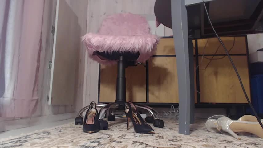 NorrraNorrr Adult Chat November 11, 2025