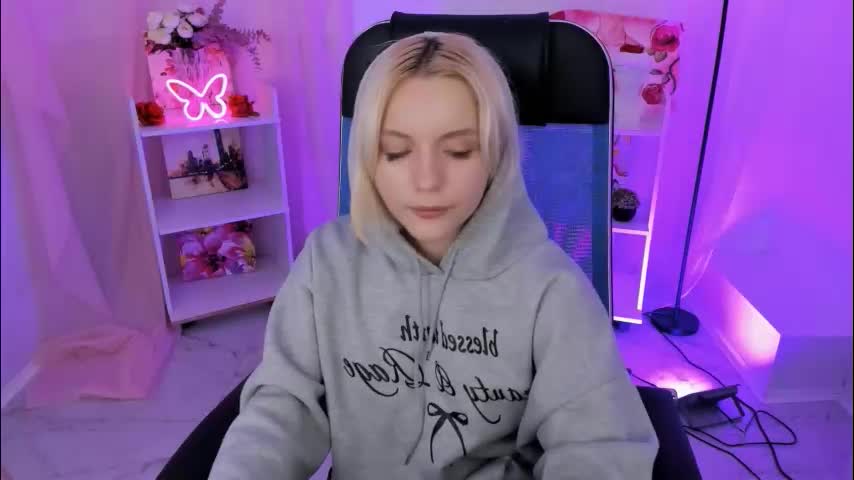 aurorawrenfield Adult Chat November 11, 2025