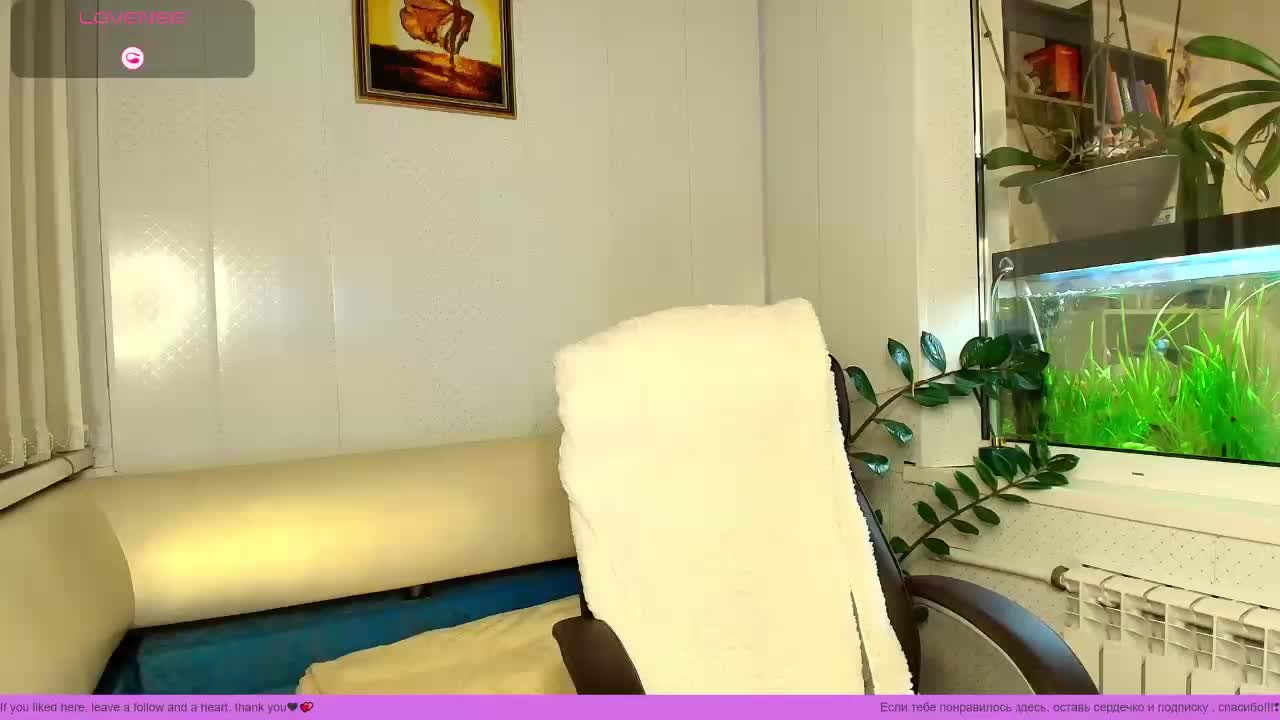 LinaCrave Adult Chat November 11, 2025