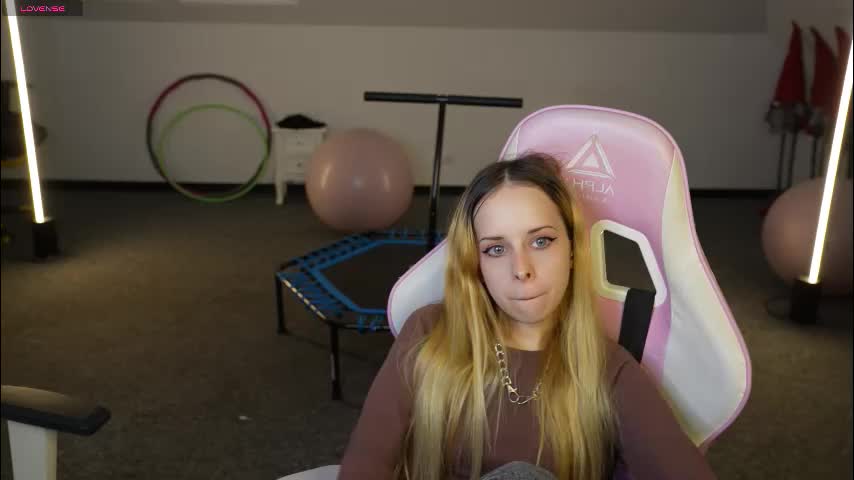 anabel_team054 Adult Chat November 11, 2025