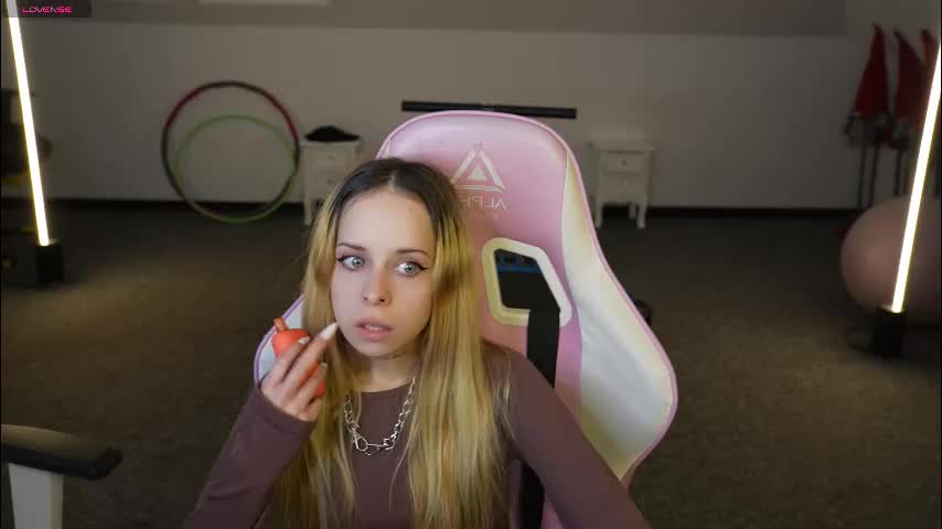 anabel_team054 Adult Chat November 11, 2025