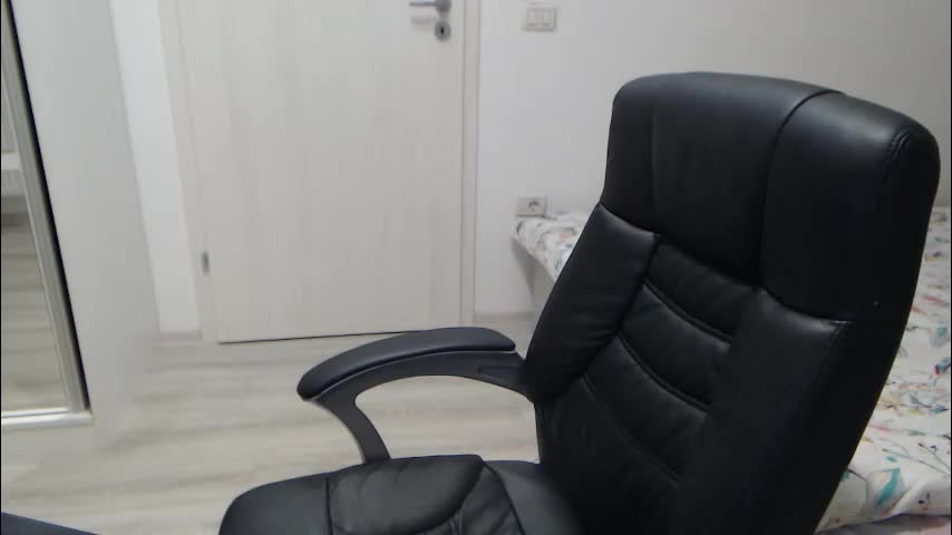 blue_eyes96 Adult Chat November 11, 2025