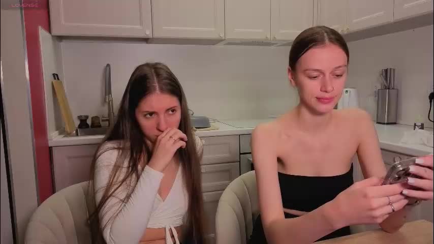 ihavepaws33 Adult Chat November 11, 2025