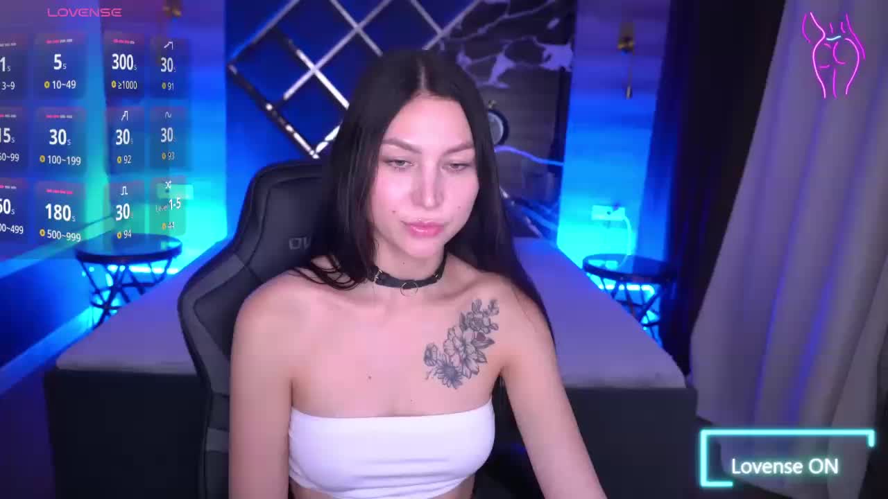 EliseVelour Adult Chat November 11, 2025