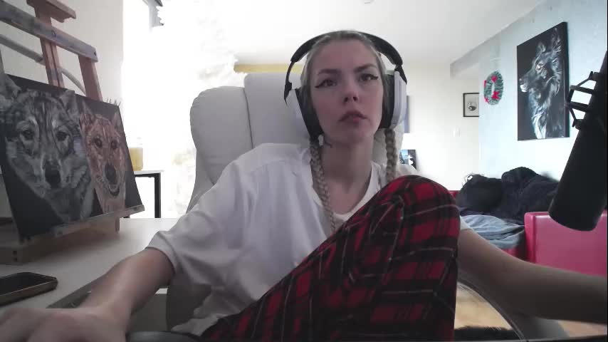 tinykylie Adult Chat November 11, 2025