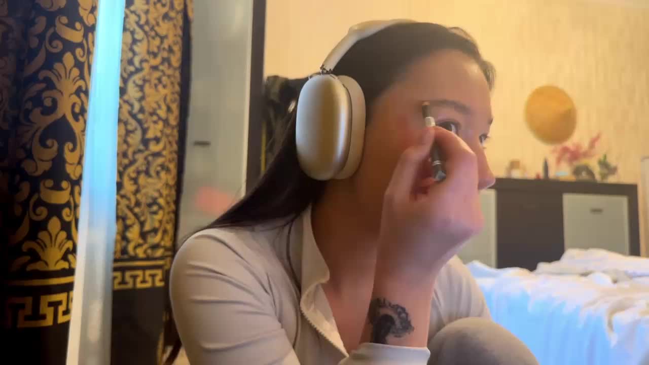 LakishaYanish Adult Chat November 12, 2025