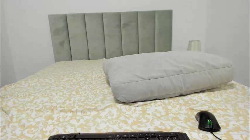 rosasweet02 Adult Chat November 12, 2025