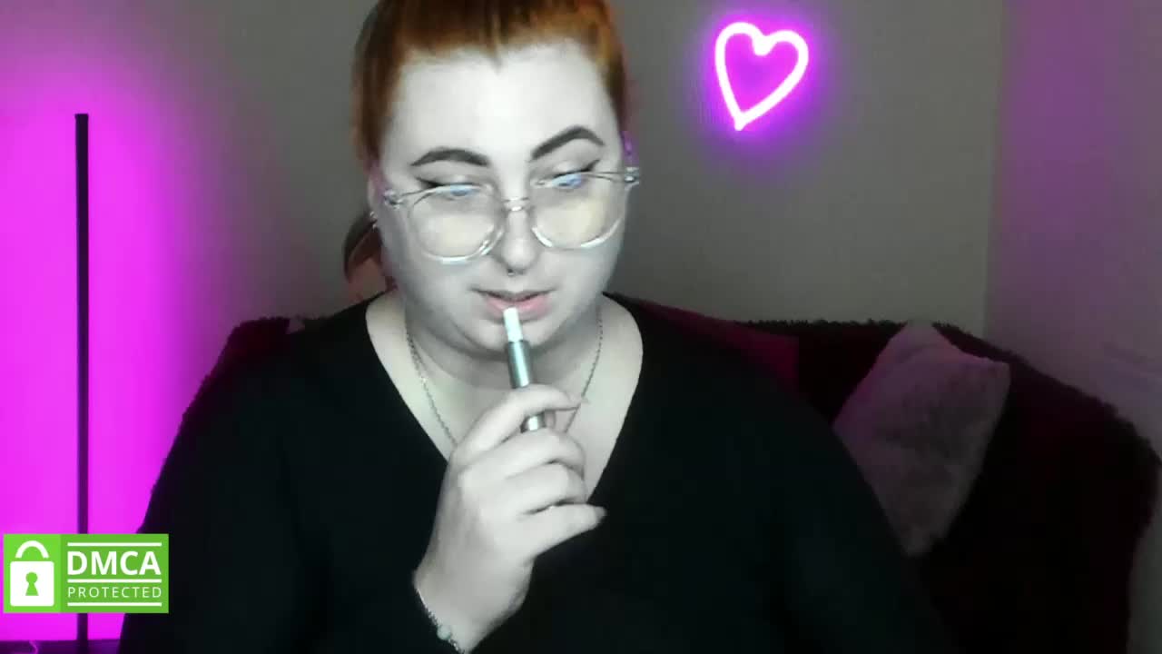 Aliciaredluv Adult Chat November 12, 2025