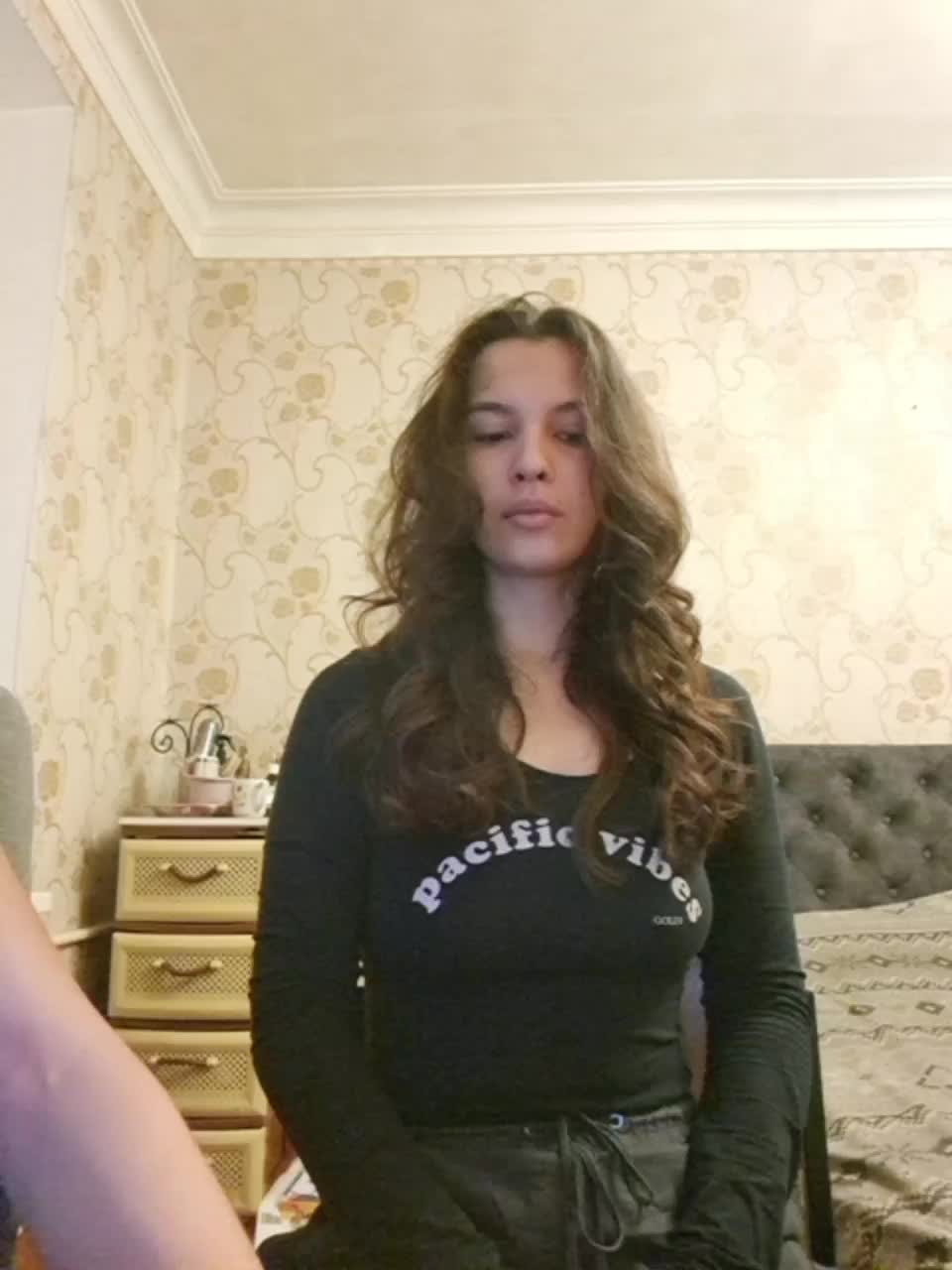 Love_Crew Adult Chat November 12, 2025