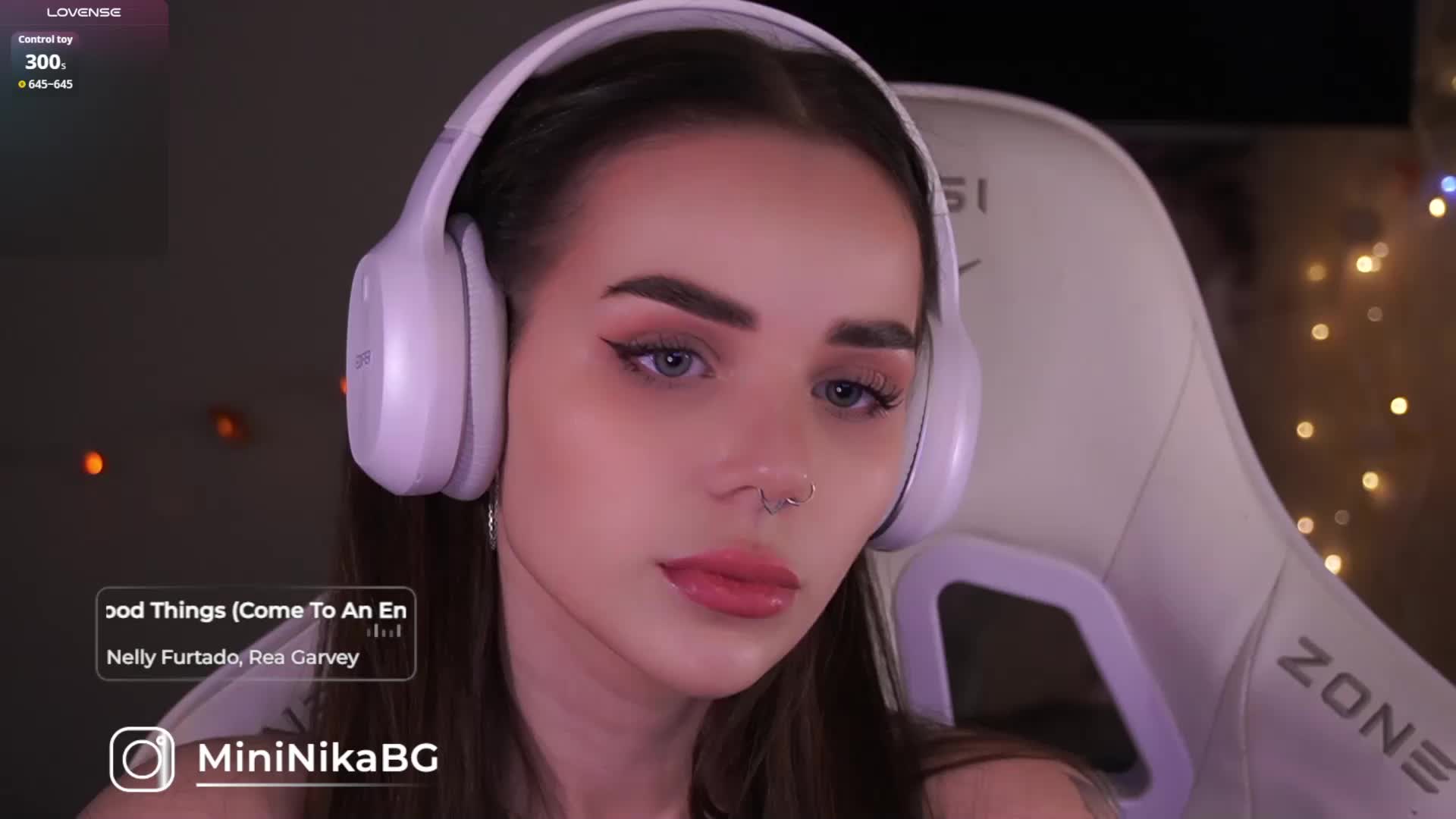 MiniNika Adult Chat November 12, 2025