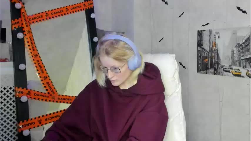elizabeth_harpper Adult Chat November 12, 2025
