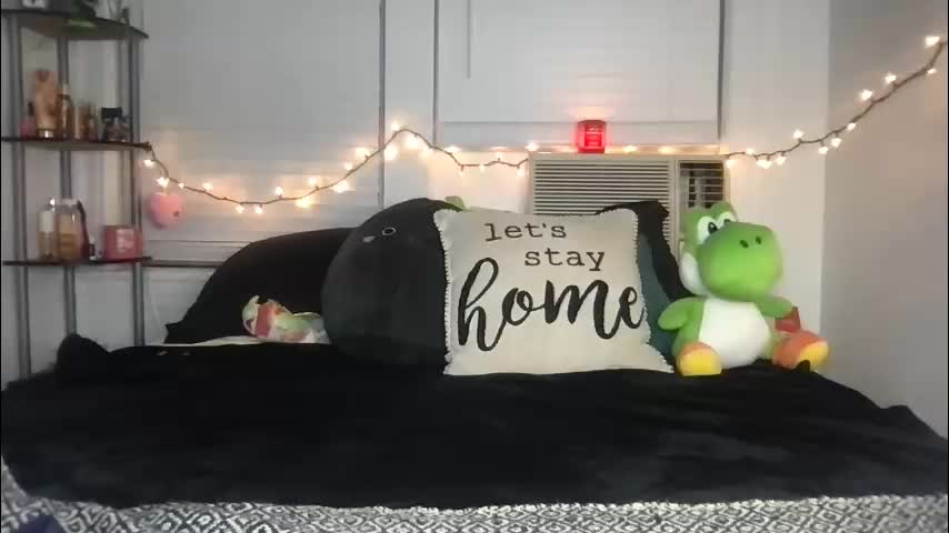 ursweetestlilly Adult Chat November 12, 2025