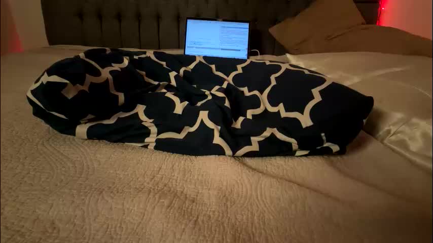 hawt_ass_milf Adult Chat November 12, 2025