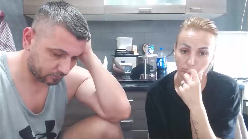 no_limit_coupl3 Adult Chat November 12, 2025