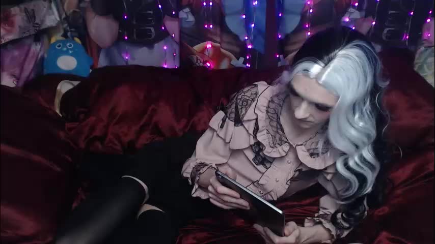 iselestias Adult Chat November 12, 2025