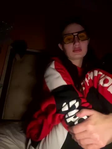 Flossy_Vettie Adult Chat November 12, 2025