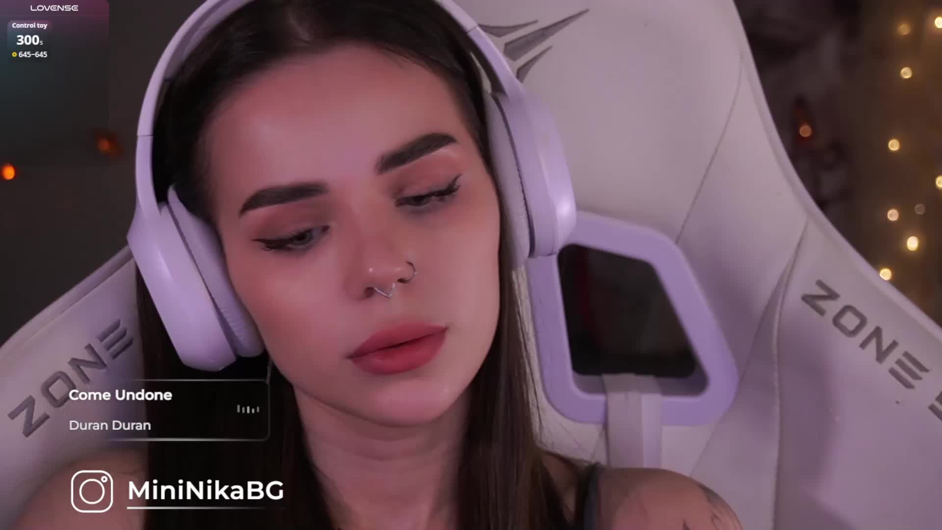 MiniNika Adult Chat November 12, 2025