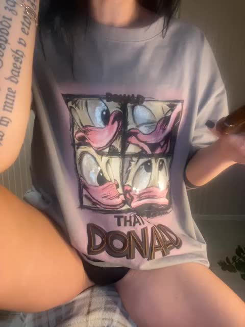 Karolina_Milf Adult Chat November 13, 2025