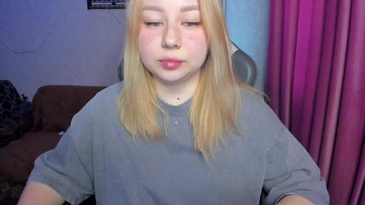 MilkaFoxy Adult Chat November 13, 2025