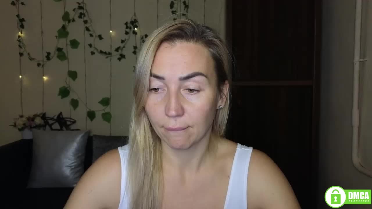 Jullyblondkiss Adult Chat November 13, 2025